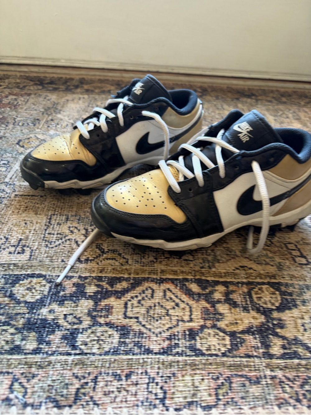 Nike Jordan 1 low multi sport youth cleats